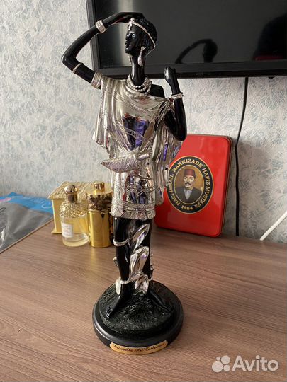 Статуэтка негритянка