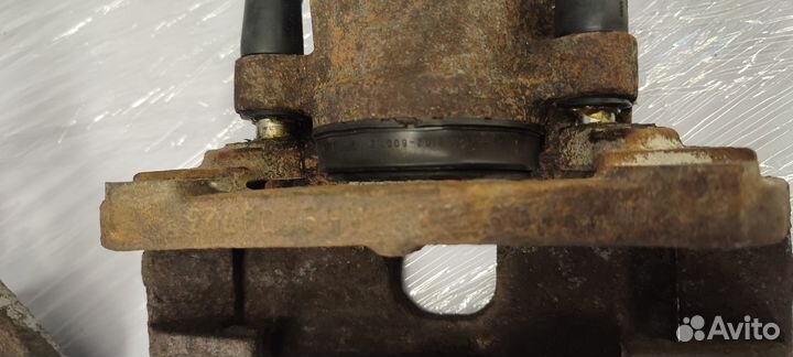Передний тормозной суппорт Volvo S80
