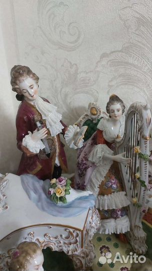 Кружевная композиция