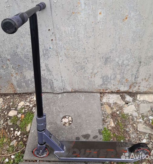 Трюковой самокат