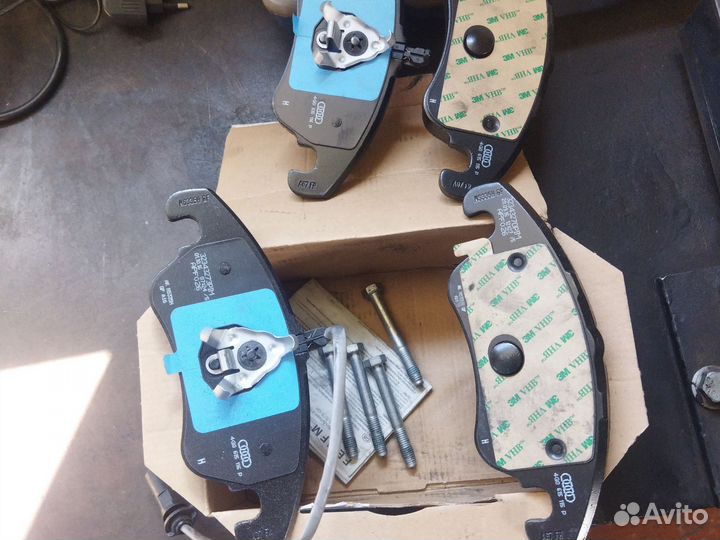 4GO-698-151D тормозные колодки