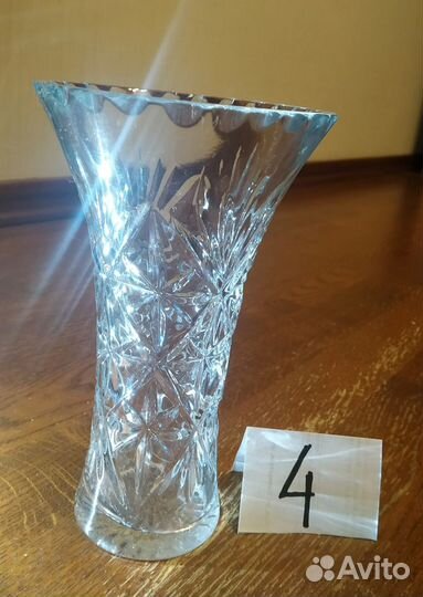 Вазы хрустальные разные