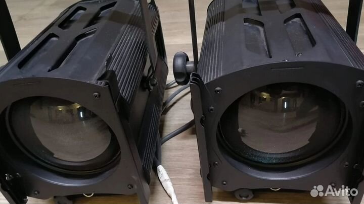 Прожектор театральный LDR Nota PC1200 Plus.Италия