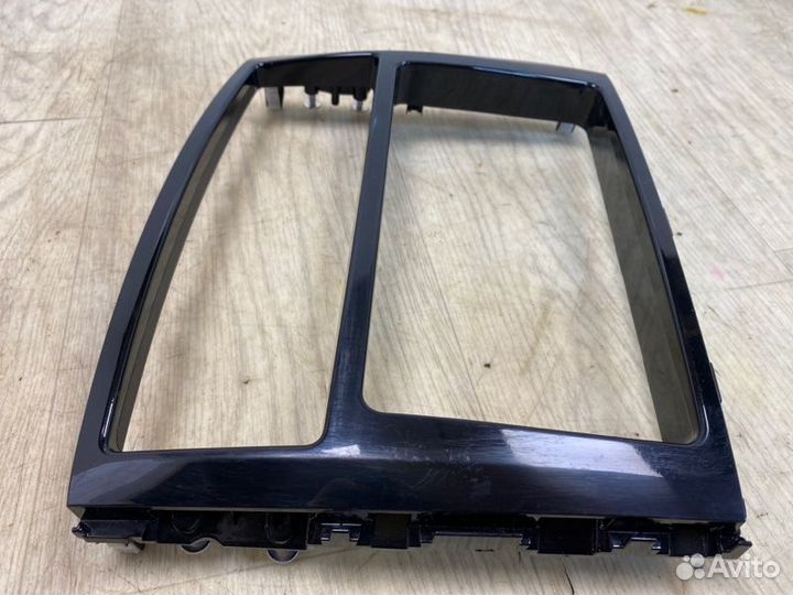 Рамка магнитолы Mitsubishi Pajero 4 V93W V97W V98W