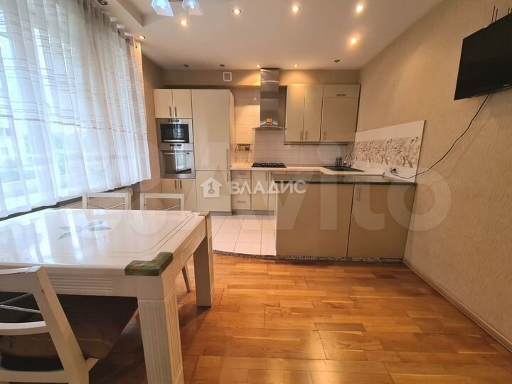 2-к. квартира, 82,6 м², 5/5 эт.