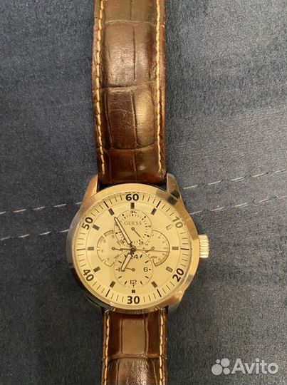 Часы Guess