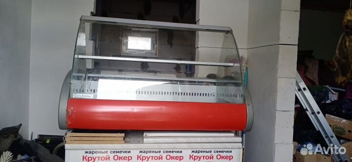 Настольная холодильная витрина