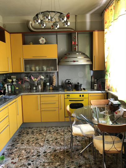 2-к. квартира, 54,3 м², 2/4 эт.