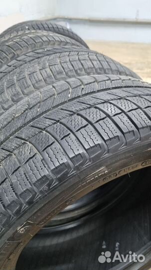 Michelin X-Ice 3 245/45 R18 100H