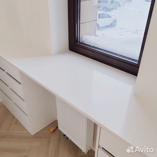 Подоконник из камня кварцевый агломерат