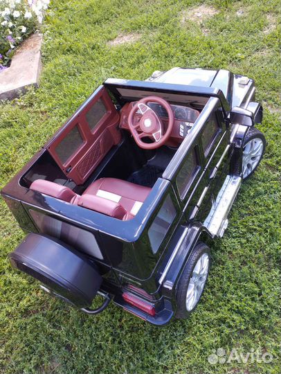 Детский электромобиль mercedes amg