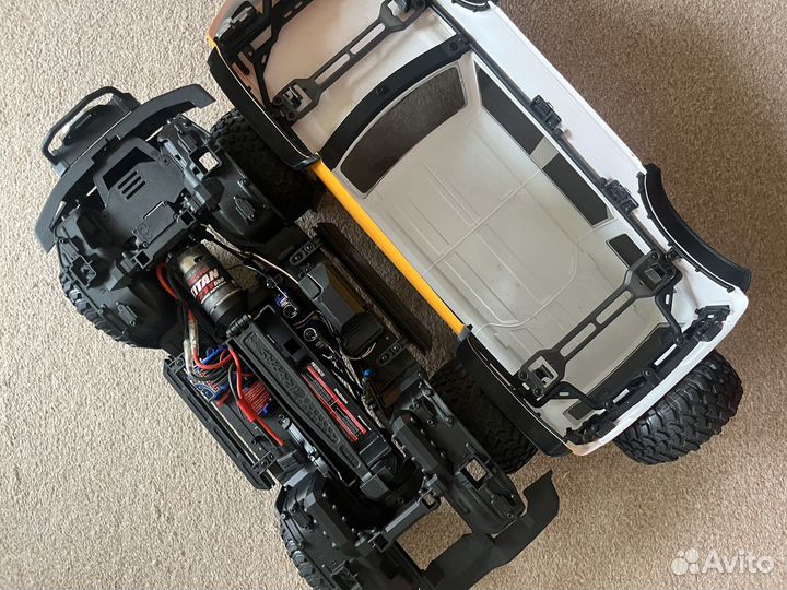 Машинка на радиоуправлении Ford Bronco