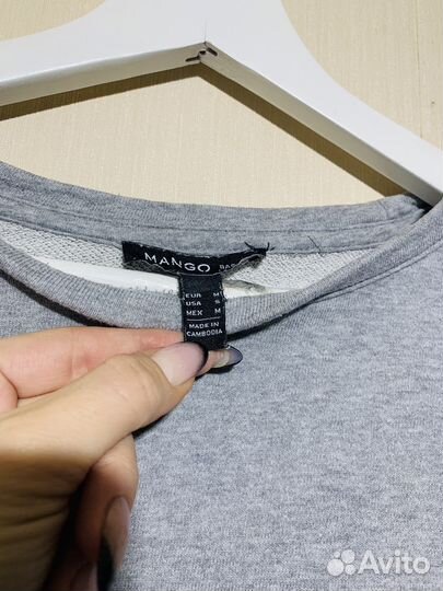 Свитшот укороченный серый mango m