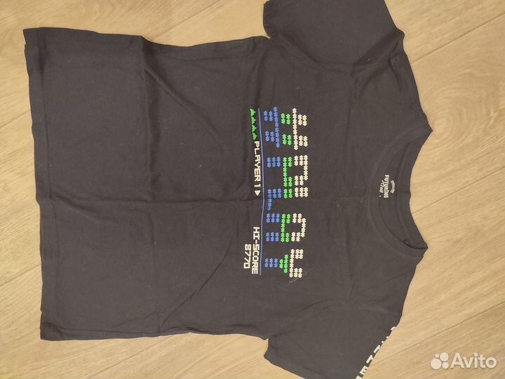 Продам футболки на мальчика от 140-164 см