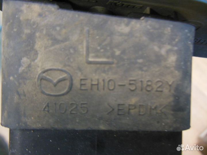 Форсунка фароомывателя левая mazda CX7 2010