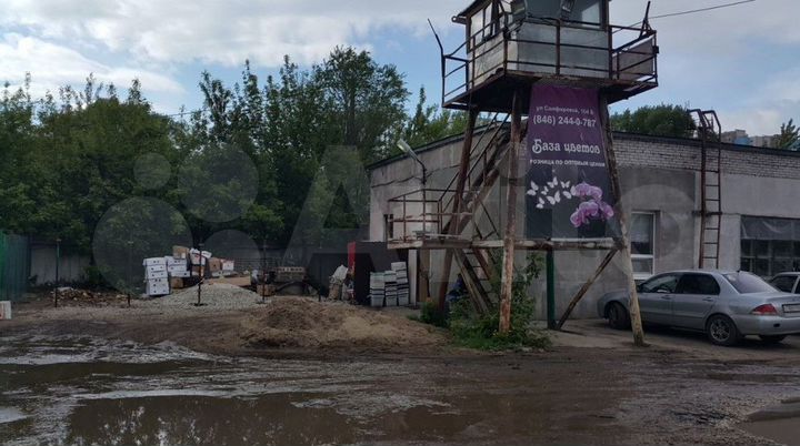 Производственно-складская база, 1046 м²