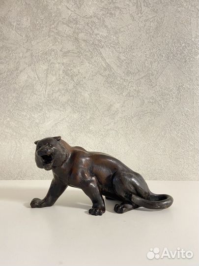 Статуэтка тигр