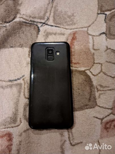 Samsung Galaxy A6, 3/32 ГБ