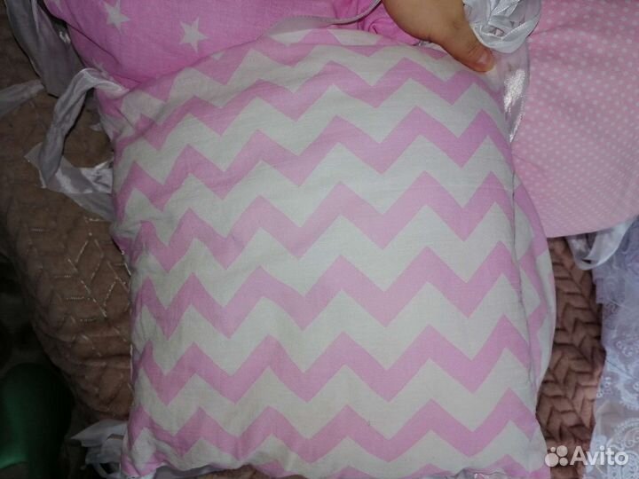 Бортики в кроватку