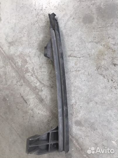 Направляющая стекла заднего левого Kia Rio 3