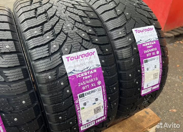 Tourador Ice Star TSW1 245/40 R18 и 265/35 R18 30T