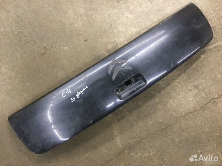 Накладка двери багажника Citroen C4 2005-2011