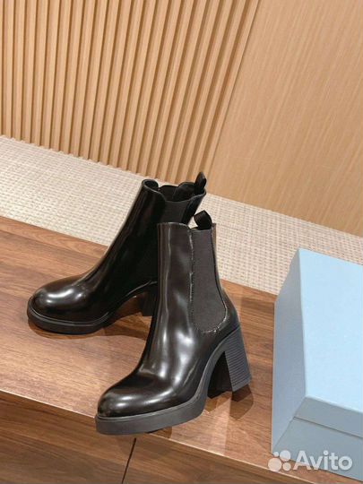 Сапоги женские Prada