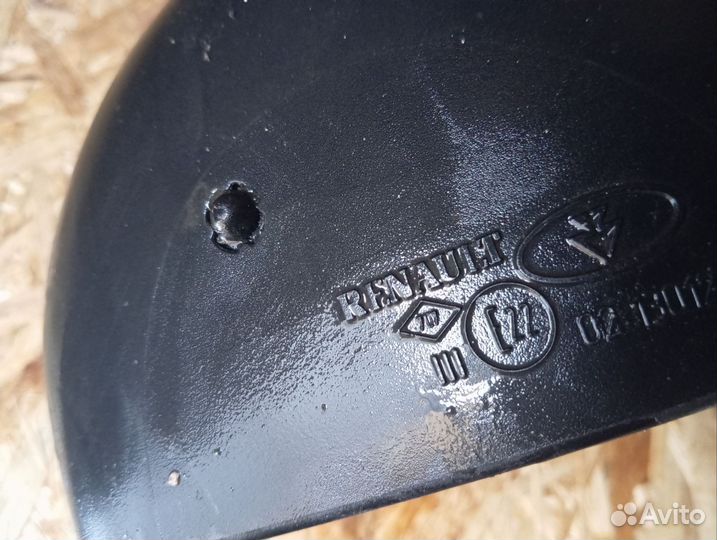 Зеркало заднего вида правое Renault Logan 2