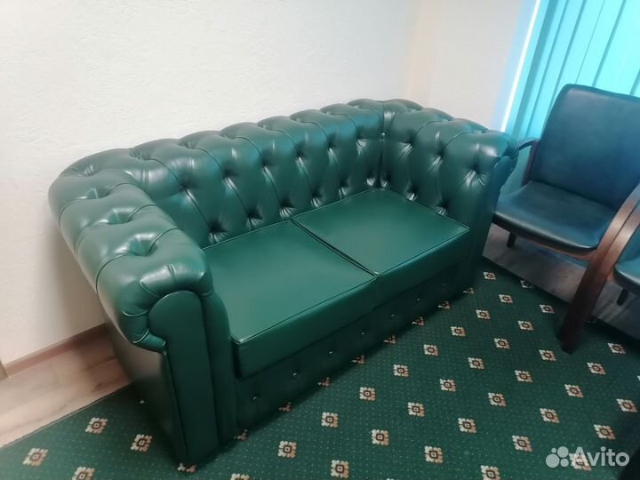 Диван честер зеленый коричневый