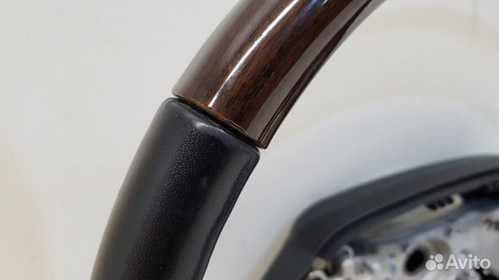 Руль Toyota Land Cruiser 200 2016