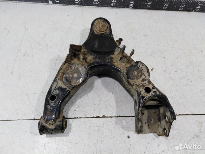 Рычаг передний правый нижний