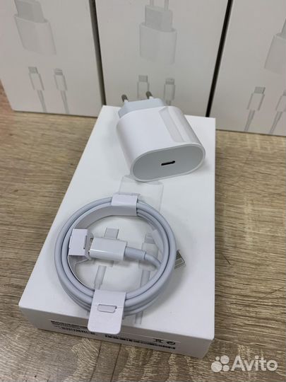 Комплект для зарядки iPhone/iPad 20W провод+блок