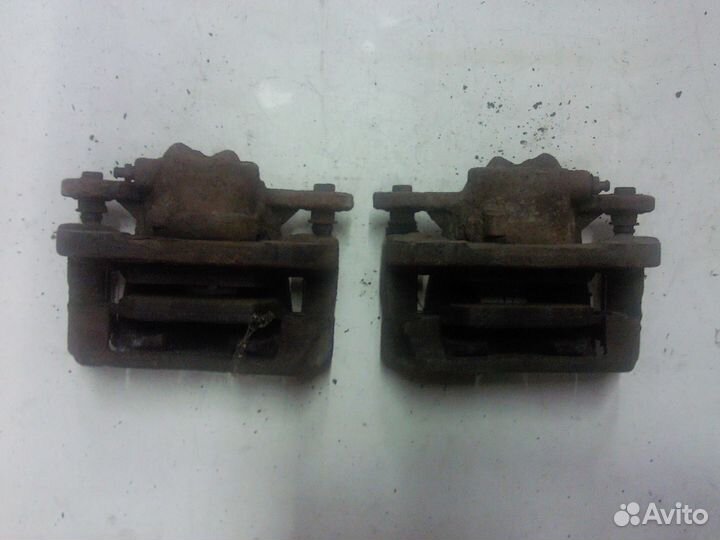 Суппорт передний BMW 118i E87 E81