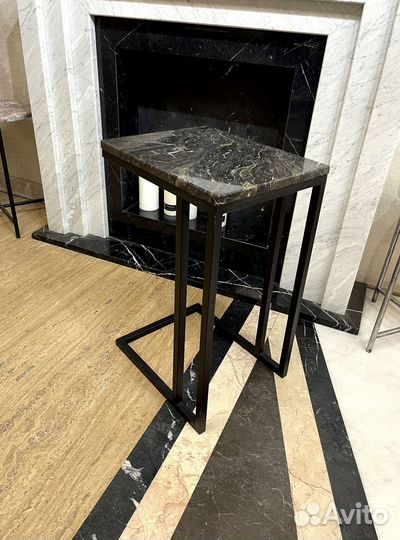 Столик приставной мрамор лофт