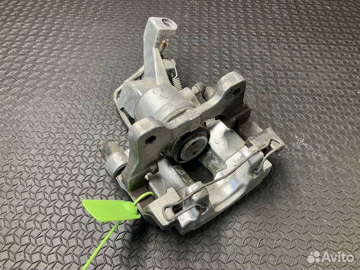 Суппорт тормозной задний правый Jaguar XJ X351