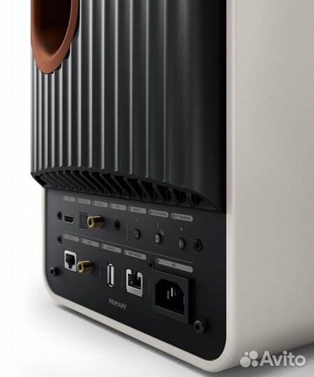 Полочная акустика KEF LS50 Wireless II Mineral Whi