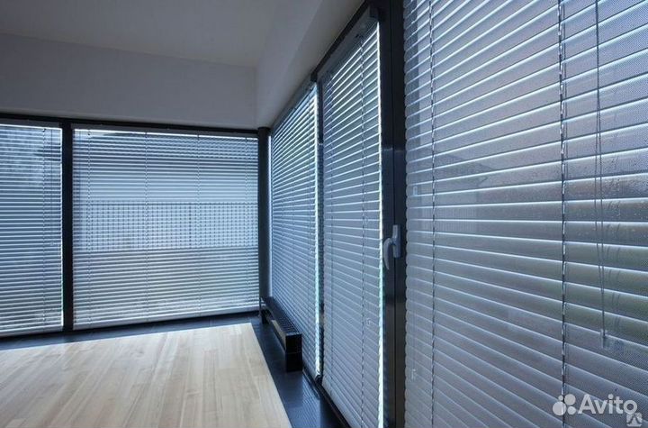 Жалюзи и рулонные жалюзи