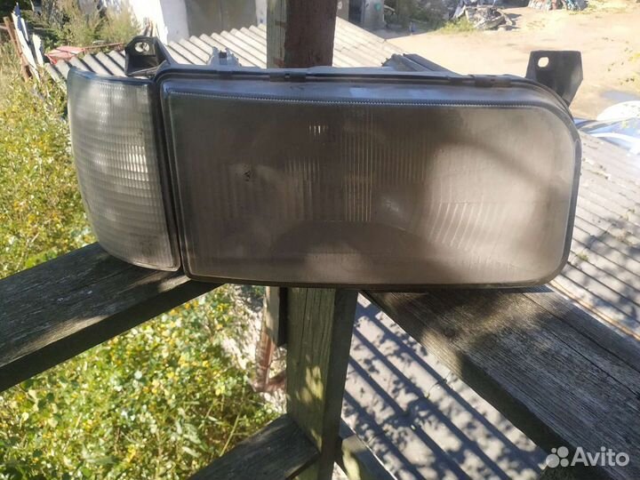Фара VW Passat b3