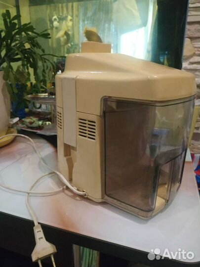 Соковыжималка,электрическая