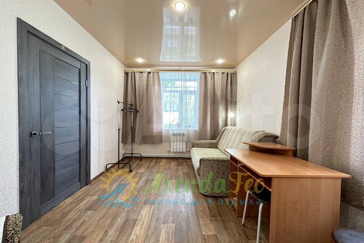 2-к. квартира, 42 м², 1/2 эт.