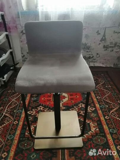 Барный стул