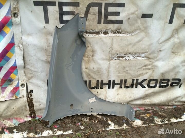 Крыло переднее левое Kia Rio 2, до 2011