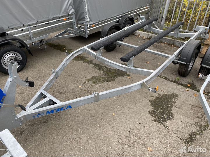 Лодочный прицеп для лодки до 5.5м