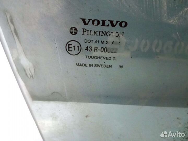 Volvo V70 переднее левое стекло