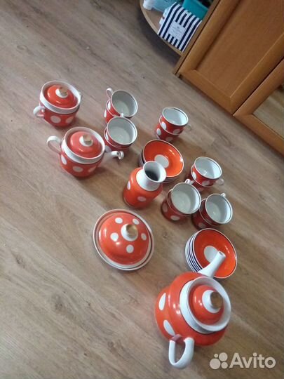 Сервиз чайный в горох на 12 персон СССР