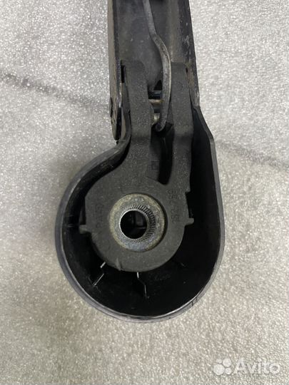 Поводок заднего дворника Ауди А4 Б5 А6 С5