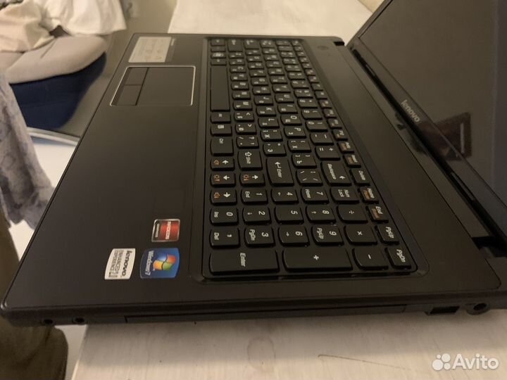 Ноутбук Lenovo G570, i5-2,9GHz,6GB,750GB, ATI6370