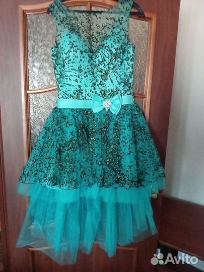 Вечернее платье