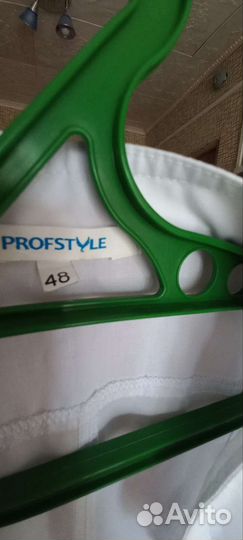 Халат белый, женский