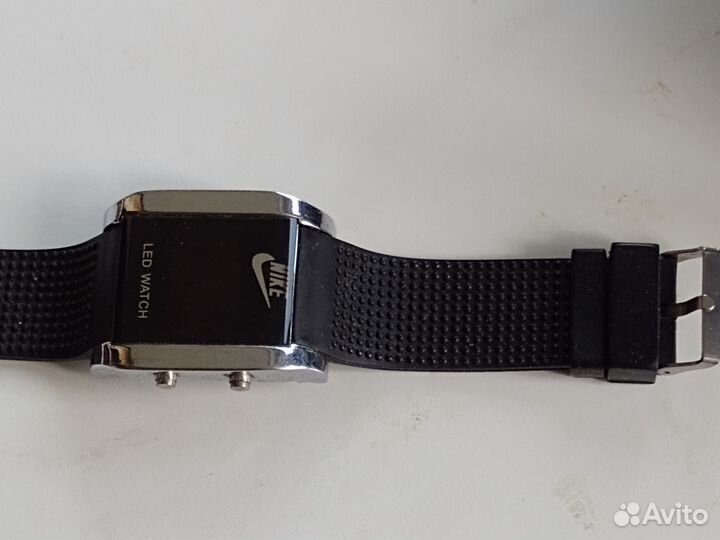 Часы светодиодные nike